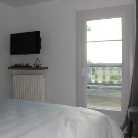 Bed & Breakfast Chateau La Loge Villematier