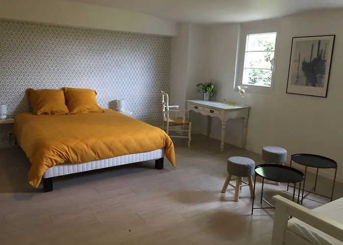 Chateau La Loge Villematier