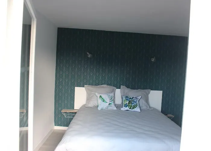 Bed & Breakfast Chateau La Loge 3*