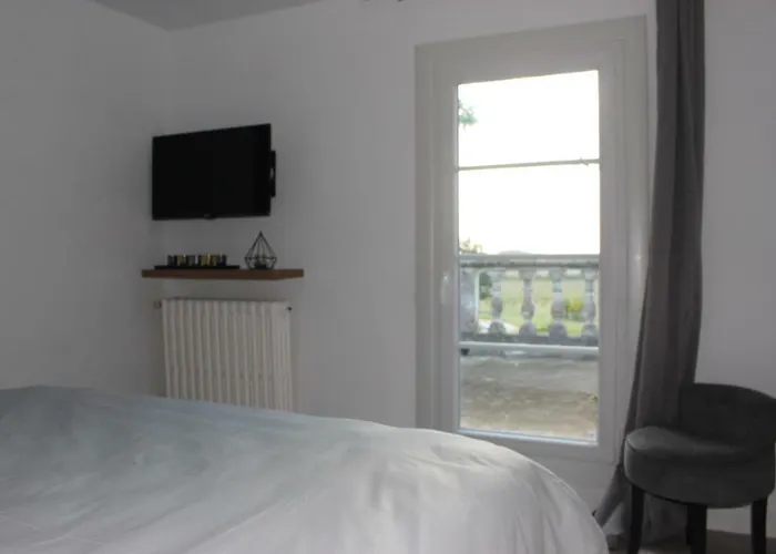 Bed & Breakfast Chateau La Loge Villematier