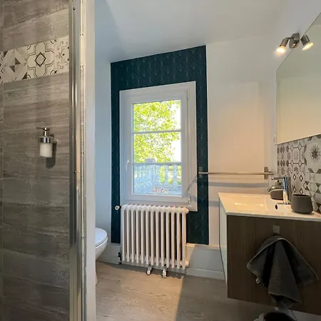 Chateau La Loge فندق مبيت وإفطار *